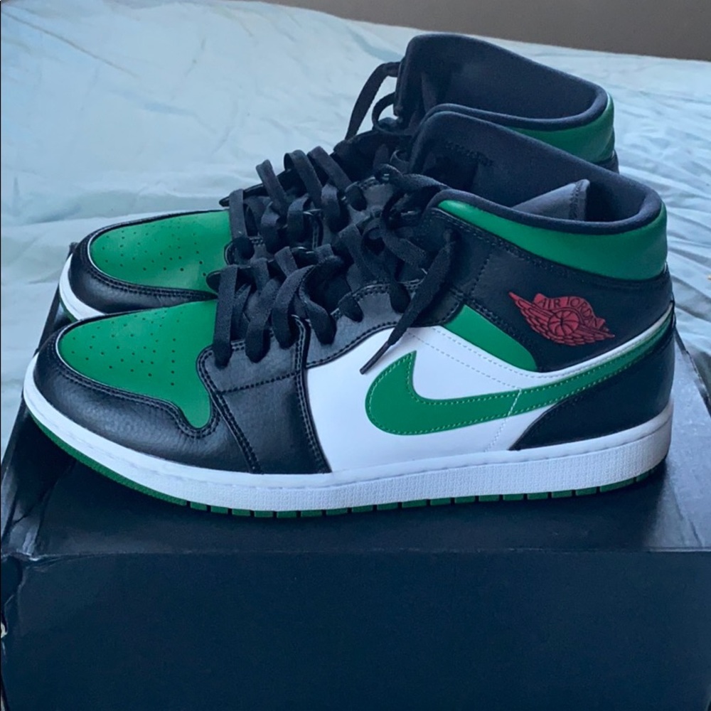 Air Jordan 1 mid